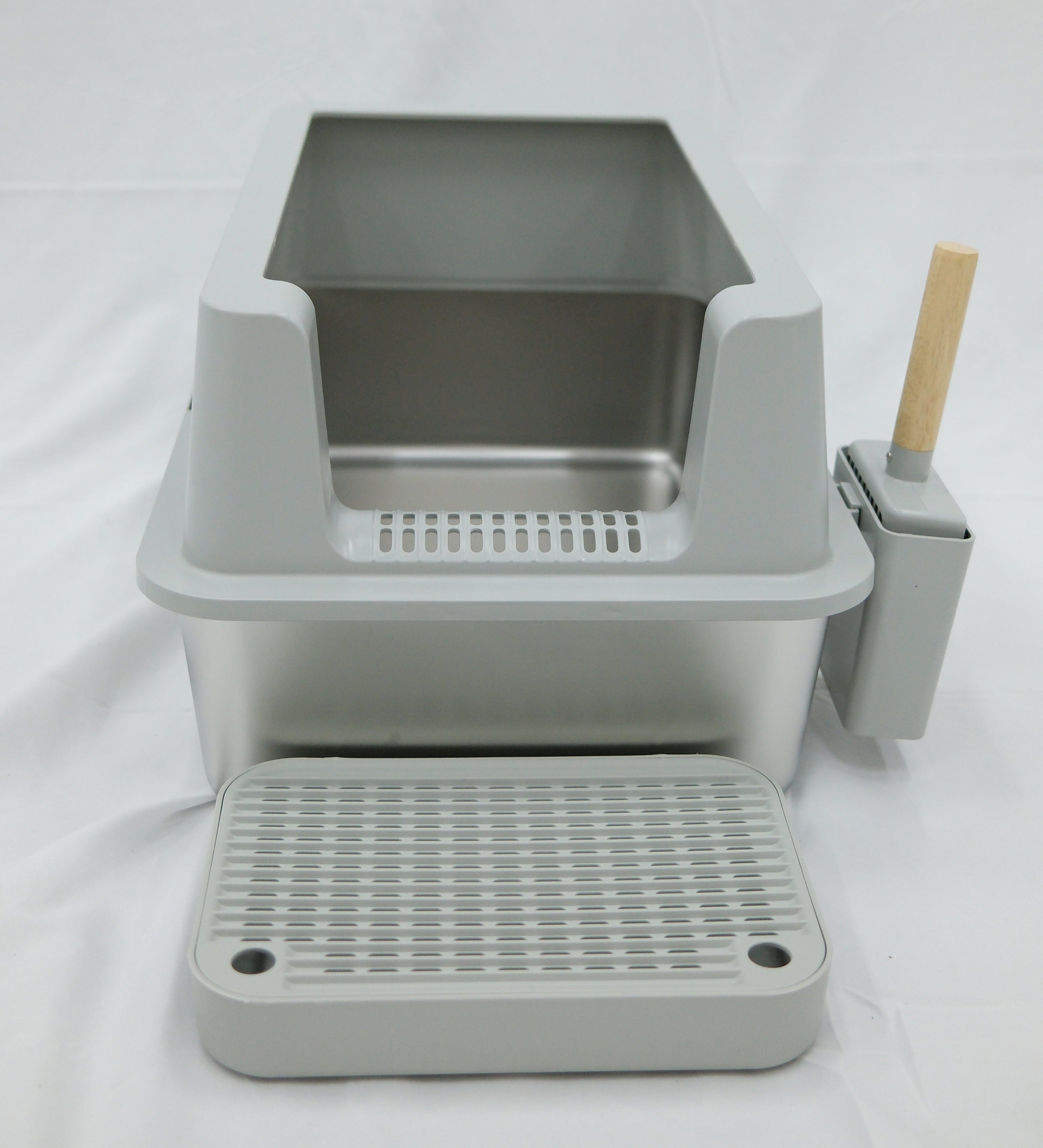 Modern Stainless Steel Cat Litter Box with Scoop & Step