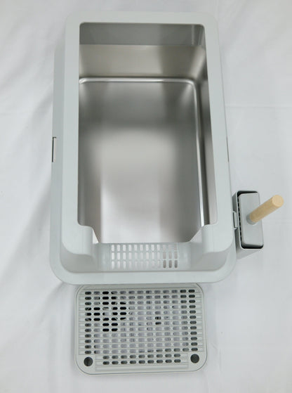 Modern Stainless Steel Cat Litter Box with Scoop & Step